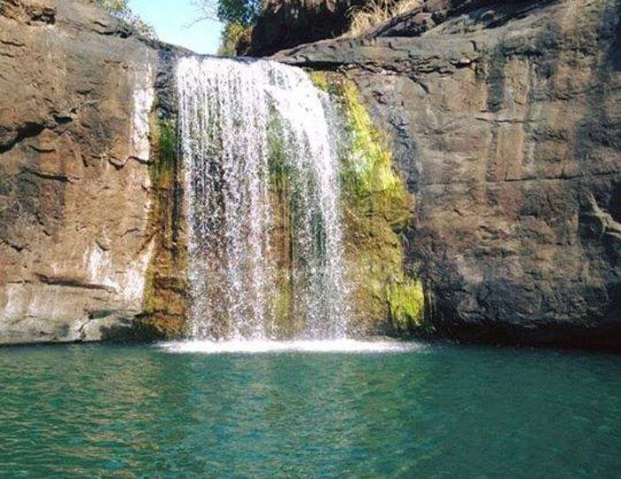 काल मांडवी धबधबा