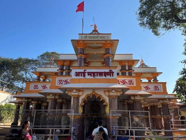 चारोटीजवळील महालक्ष्मी मंदिर, डहाणू